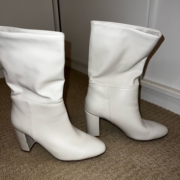 White Leather Material Boots - Picture 1 of 9